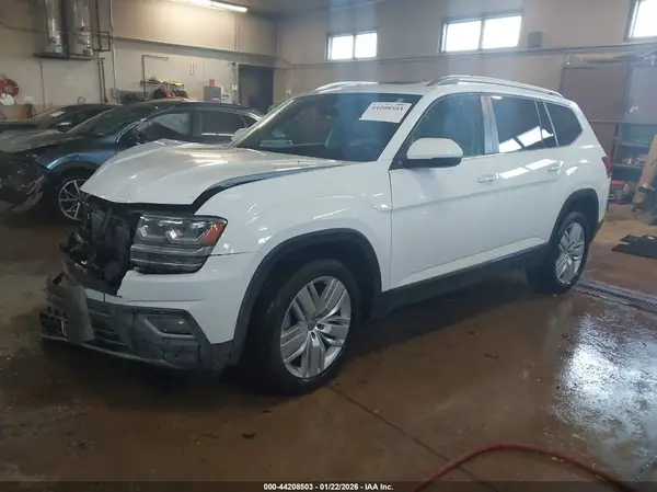 1V2MR2CA8KC585983 2019 VOLKSWAGEN ATLAS - Image 2