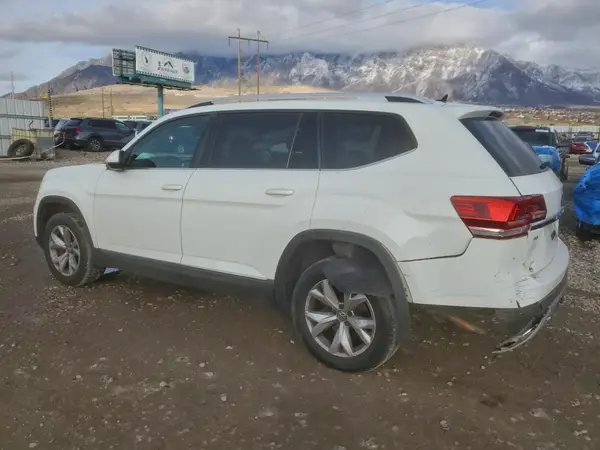 1V2MR2CA9JC502821 2018 VOLKSWAGEN ATLAS - Image 2