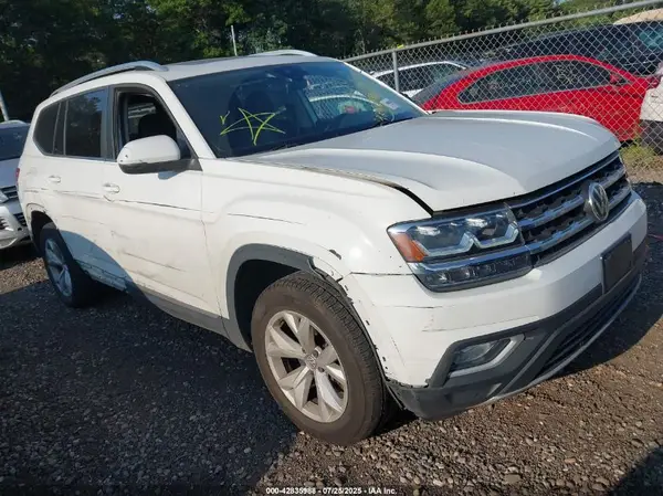 1V2MR2CA9JC520462 2018 VOLKSWAGEN ATLAS - Image 1