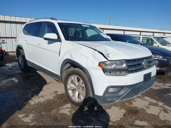 1V2MR2CA9JC521031 2018 VOLKSWAGEN ATLAS - Image 1
