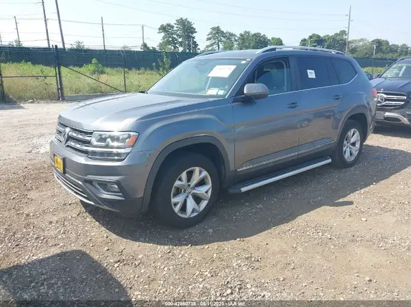 1V2MR2CA9JC534832 2018 VOLKSWAGEN ATLAS - Image 2