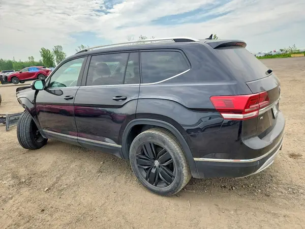 1V2MR2CA9JC563439 2018 VOLKSWAGEN ATLAS - Image 2