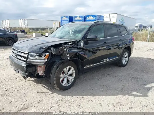 1V2MR2CA9JC565191 2018 VOLKSWAGEN ATLAS - Image 2