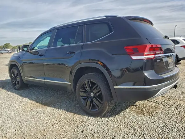 1V2MR2CA9JC577941 2018 VOLKSWAGEN ATLAS - Image 2