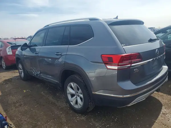 1V2MR2CAXJC503959 2018 VOLKSWAGEN ATLAS - Image 2