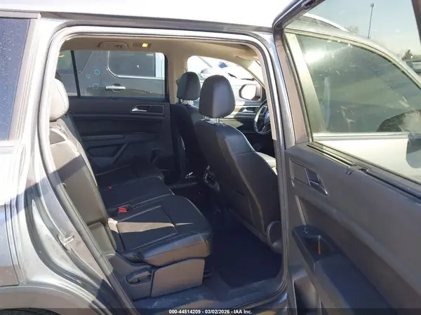 1V2MR2CAXJC526366 2018 VOLKSWAGEN ATLAS - Image 8