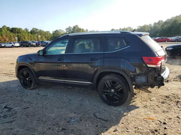 1V2MR2CAXJC580007 2018 VOLKSWAGEN ATLAS - Image 2