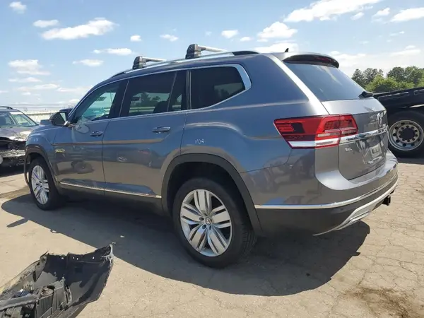 1V2NR2CA0JC539065 2018 VOLKSWAGEN ATLAS - Image 2