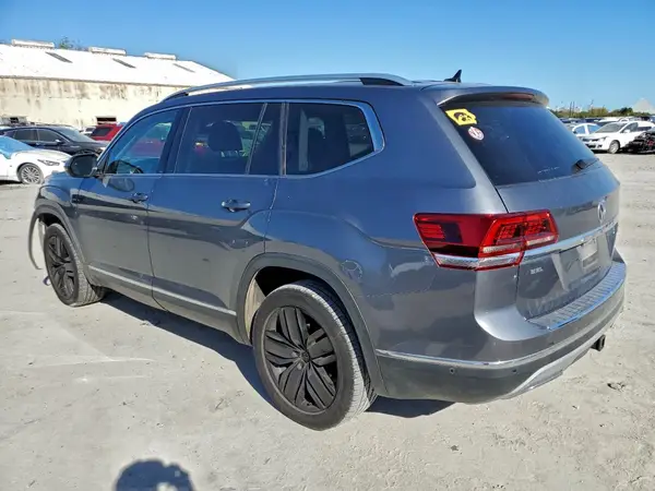 1V2NR2CA0JC584667 2018 VOLKSWAGEN ATLAS - Image 2