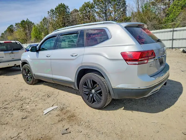 1V2NR2CA0KC620620 2019 VOLKSWAGEN ATLAS - Image 2