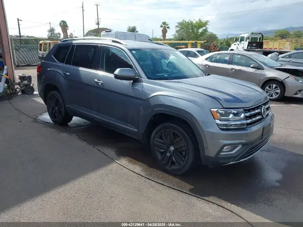 1V2NR2CA1JC536692 2018 VOLKSWAGEN ATLAS - Image 1
