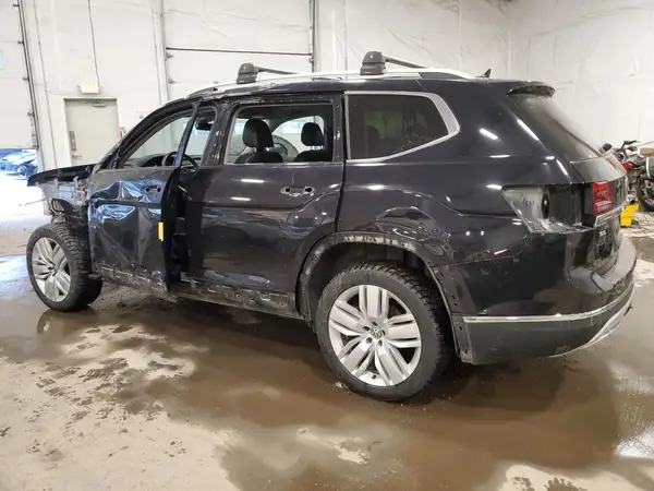 1V2NR2CA1JC581311 2018 VOLKSWAGEN ATLAS - Image 2