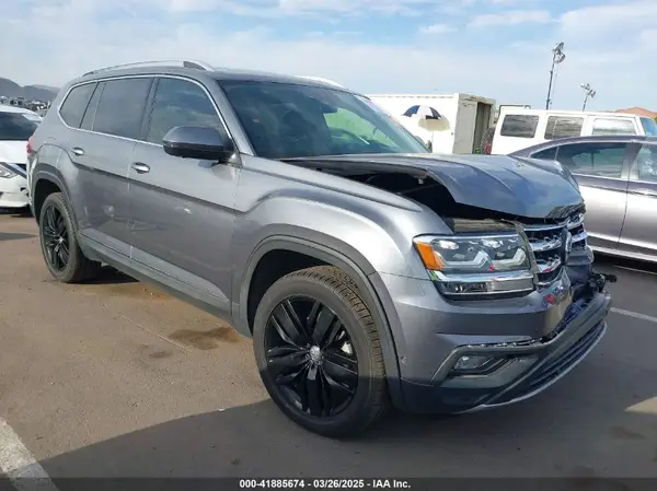 1V2NR2CA1KC560590 2019 VOLKSWAGEN ATLAS - Image 1