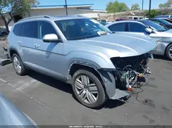 1V2NR2CA2JC503989 2018 VOLKSWAGEN ATLAS