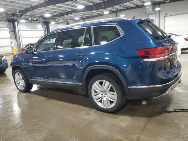 1V2NR2CA2JC561424 2018 VOLKSWAGEN ATLAS - Image 2