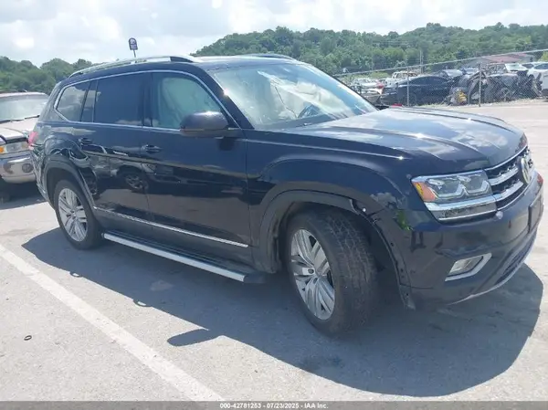 1V2NR2CA2JC567210 2018 VOLKSWAGEN ATLAS - Image 1