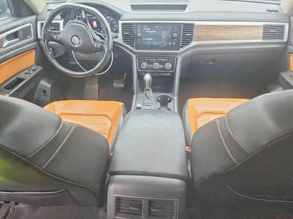1V2NR2CA2JC589028 2018 VOLKSWAGEN ATLAS - Image 8