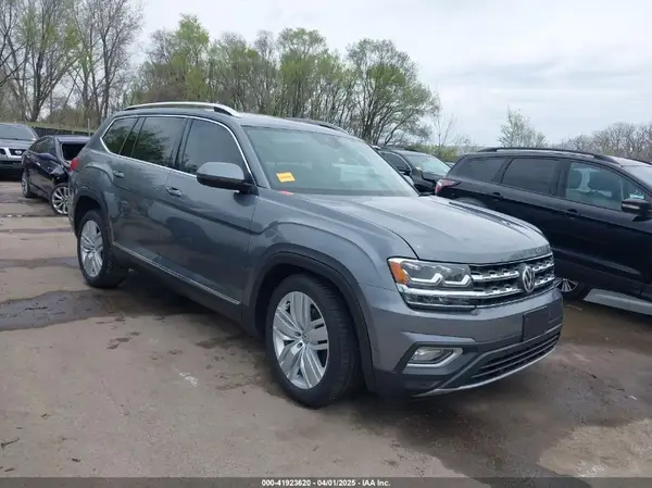 1V2NR2CA2JC592186 2018 VOLKSWAGEN ATLAS - Image 1