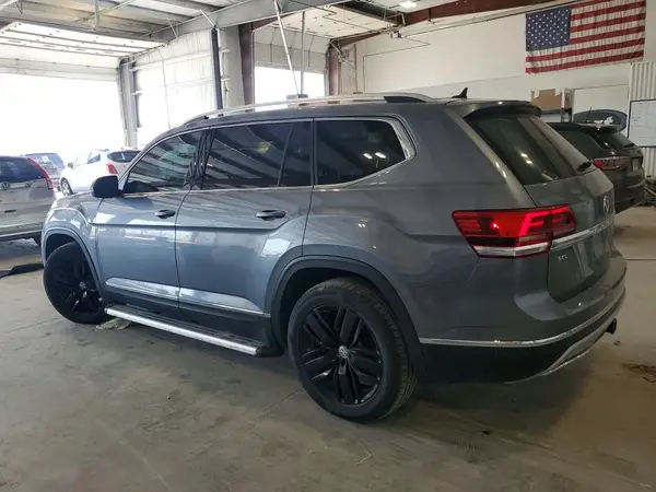 1V2NR2CA2KC524830 2019 VOLKSWAGEN ATLAS - Image 2