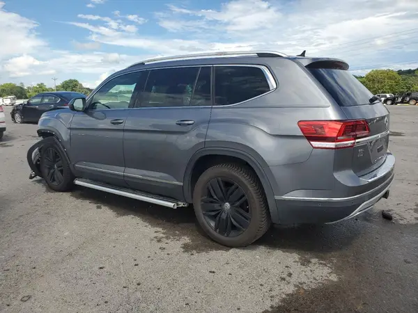 1V2NR2CA3JC562548 2018 VOLKSWAGEN ATLAS - Image 2