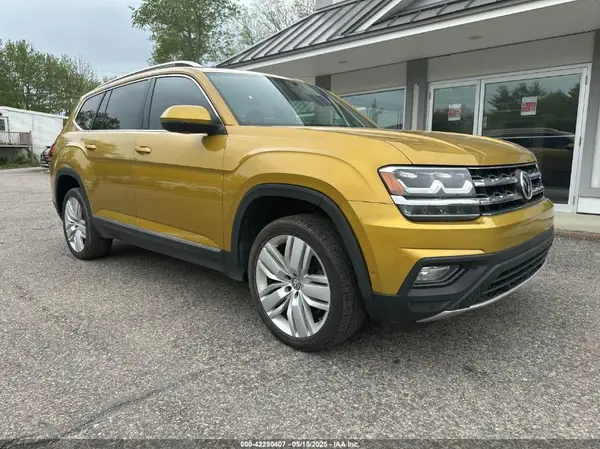 1V2NR2CA3JC564705 2018 VOLKSWAGEN ATLAS - Image 1