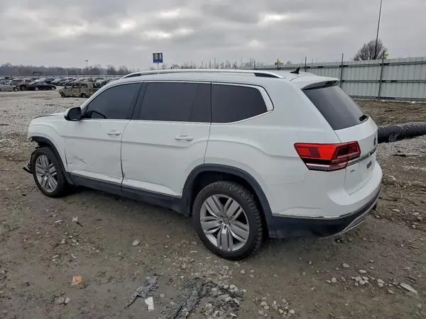1V2NR2CA3JC574652 2018 VOLKSWAGEN ATLAS - Image 2