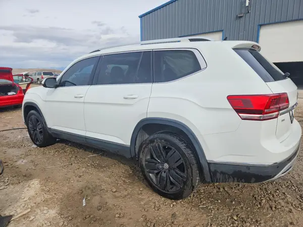 1V2NR2CA4JC564843 2018 VOLKSWAGEN ATLAS - Image 2