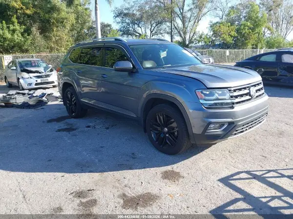 1V2NR2CA4JC565670 2018 VOLKSWAGEN ATLAS - Image 1