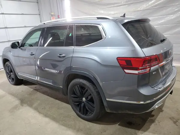 1V2NR2CA4JC574398 2018 VOLKSWAGEN ATLAS - Image 2