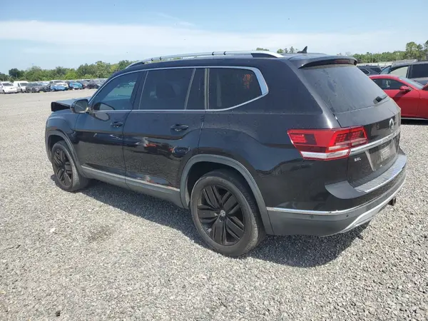 1V2NR2CA4JC579049 2018 VOLKSWAGEN ATLAS - Image 2