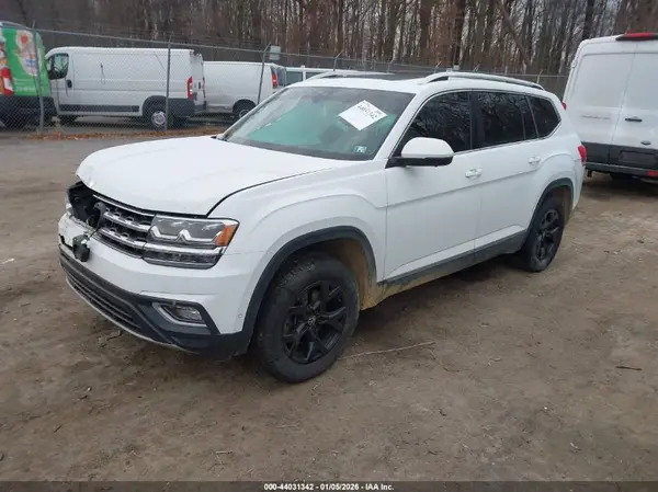1V2NR2CA4KC559773 2019 VOLKSWAGEN ATLAS - Image 2