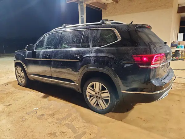 1V2NR2CA4KC569705 2019 VOLKSWAGEN ATLAS - Image 2
