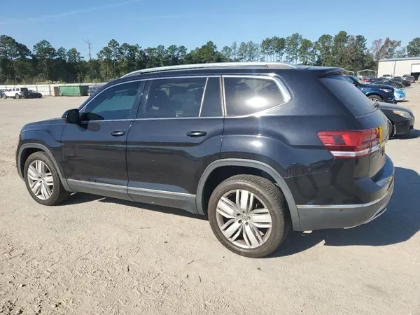 1V2NR2CA5JC502416 2018 VOLKSWAGEN ATLAS - Image 2