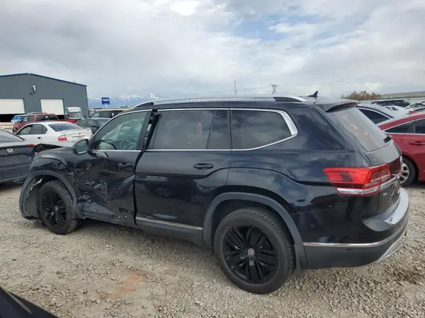 1V2NR2CA5JC578041 2018 VOLKSWAGEN ATLAS - Image 2