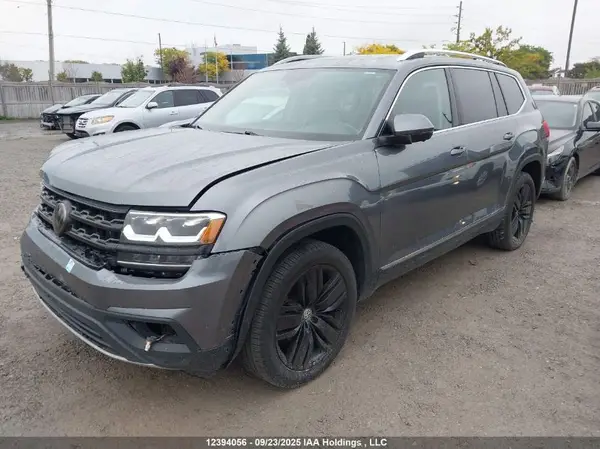1V2NR2CA6JC530273 2018 VOLKSWAGEN ATLAS - Image 2