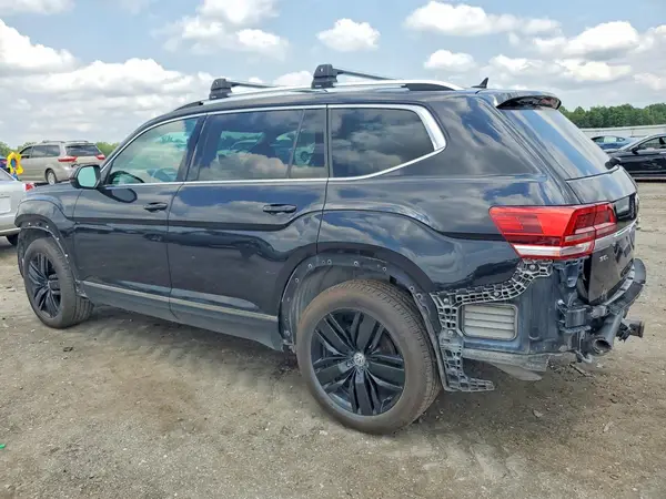 1V2NR2CA6JC560552 2018 VOLKSWAGEN ATLAS - Image 2
