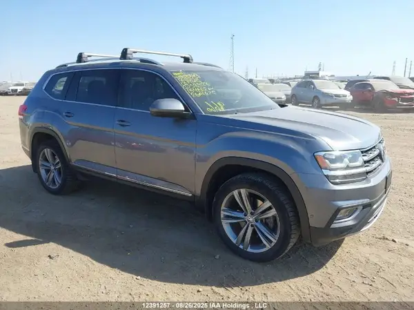 1V2NR2CA6JC589128 2018 VOLKSWAGEN ATLAS - Image 1