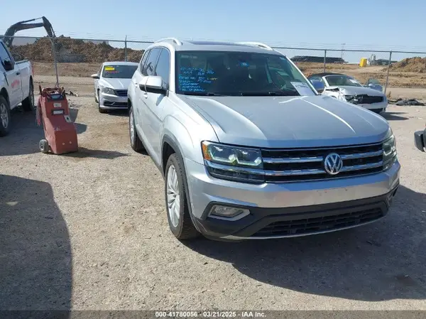 1V2NR2CA7JC502515 2018 VOLKSWAGEN ATLAS - Image 1