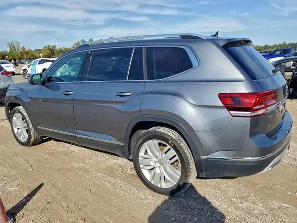 1V2NR2CA7JC532307 2018 VOLKSWAGEN ATLAS - Image 2