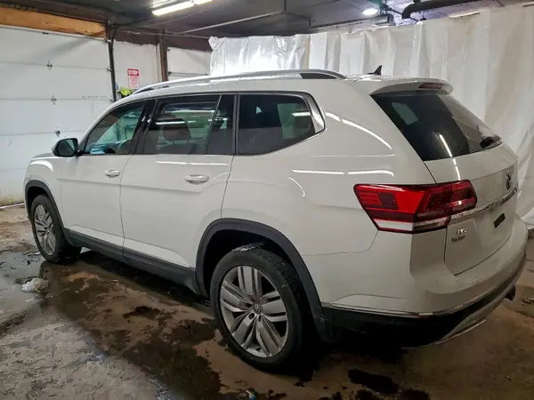1V2NR2CA7JC551116 2018 VOLKSWAGEN ATLAS - Image 2