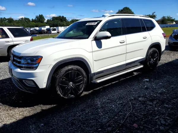 1V2NR2CA7JC560642 2018 VOLKSWAGEN ATLAS - Image 1