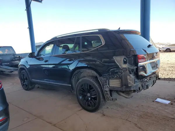 1V2NR2CA7JC564223 2018 VOLKSWAGEN ATLAS - Image 2