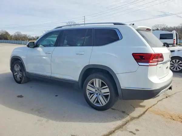 1V2NR2CA7JC572662 2018 VOLKSWAGEN ATLAS - Image 2