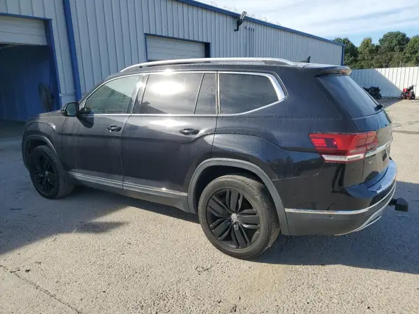 1V2NR2CA7JC574976 2018 VOLKSWAGEN ATLAS - Image 2