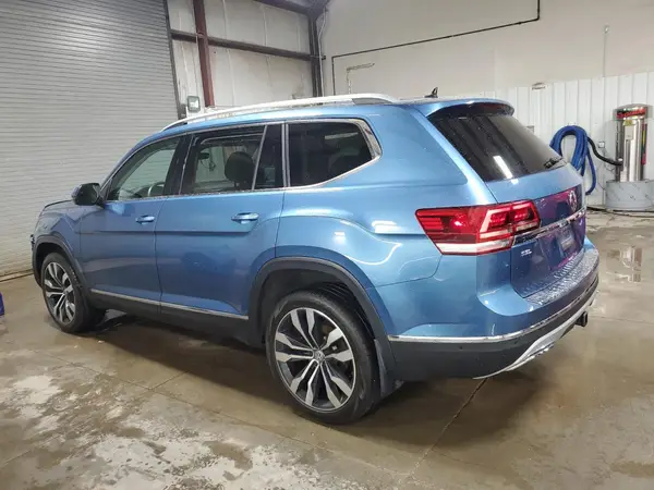 1V2NR2CA7KC585008 2019 VOLKSWAGEN ATLAS - Image 2