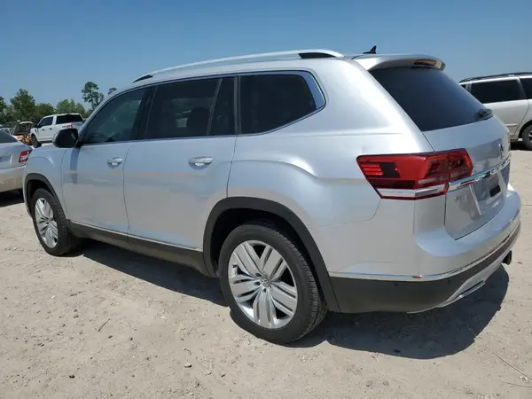 1V2NR2CA8JC503205 2018 VOLKSWAGEN ATLAS - Image 2