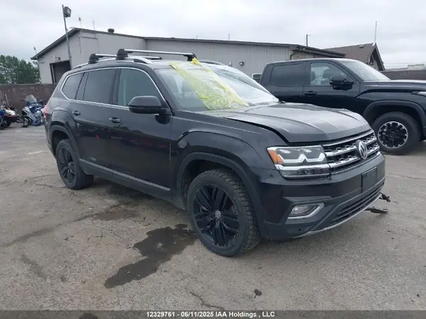 1V2NR2CA8JC511773 2018 VOLKSWAGEN ATLAS - Image 1