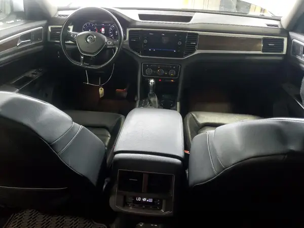 1V2NR2CA8JC588286 2018 VOLKSWAGEN ATLAS - Image 8