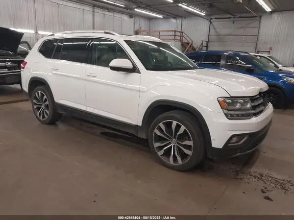 1V2NR2CA8KC585213 2019 VOLKSWAGEN ATLAS - Image 1