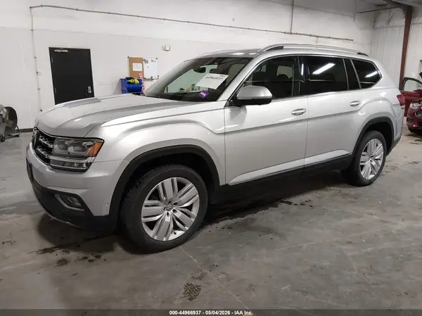 1V2NR2CA9JC511796 2018 VOLKSWAGEN ATLAS - Image 2